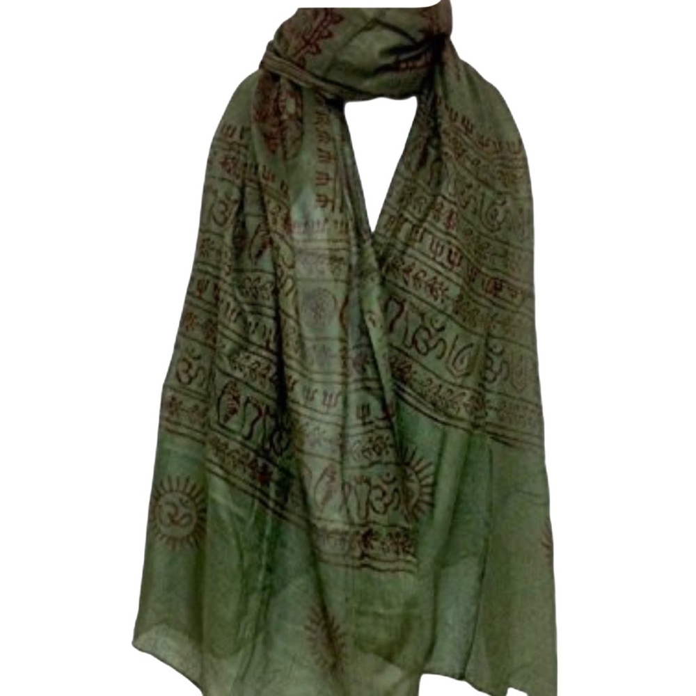 NWOT Indian Om Green Hand Block Printed Prayer Scarf